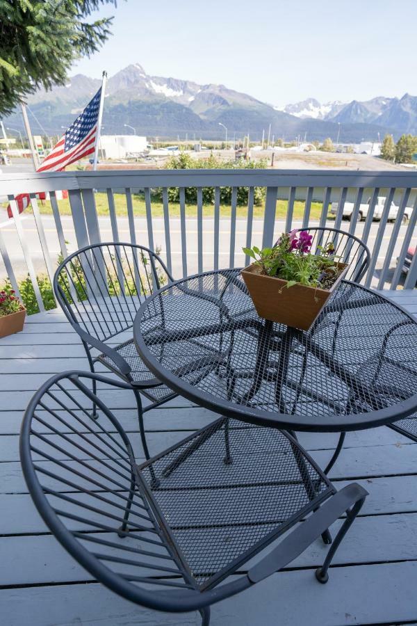 Bears Den Alaska Lodging Seward Exterior photo